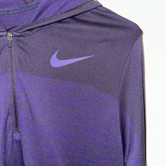 Nike Dri-Fit Purple 1/4 Zip Hooded Longsleeve Running Top Size Medium - Picture 2 of 6